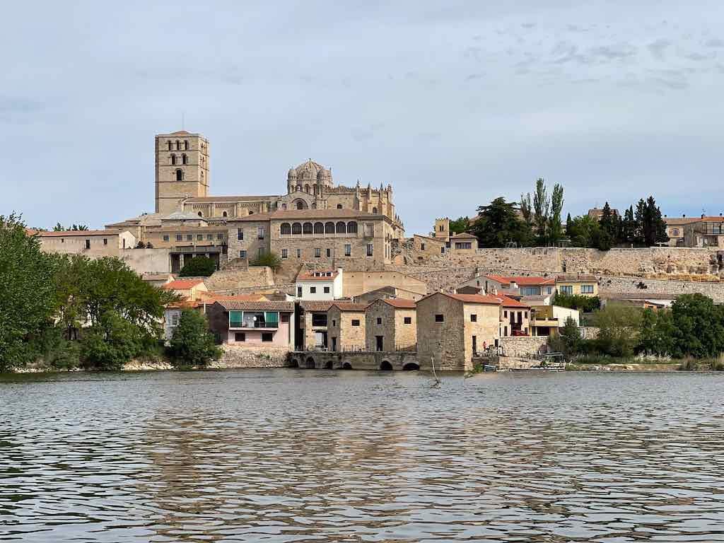 Zamora
